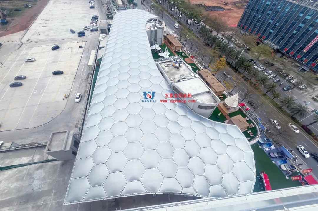 广州茂名总汇天街商业街ETFE膜结构工程