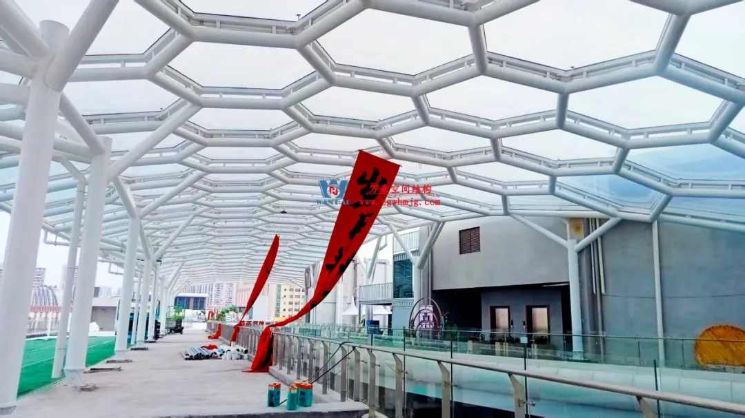 广州茂名总汇天街商业街ETFE膜结构工程