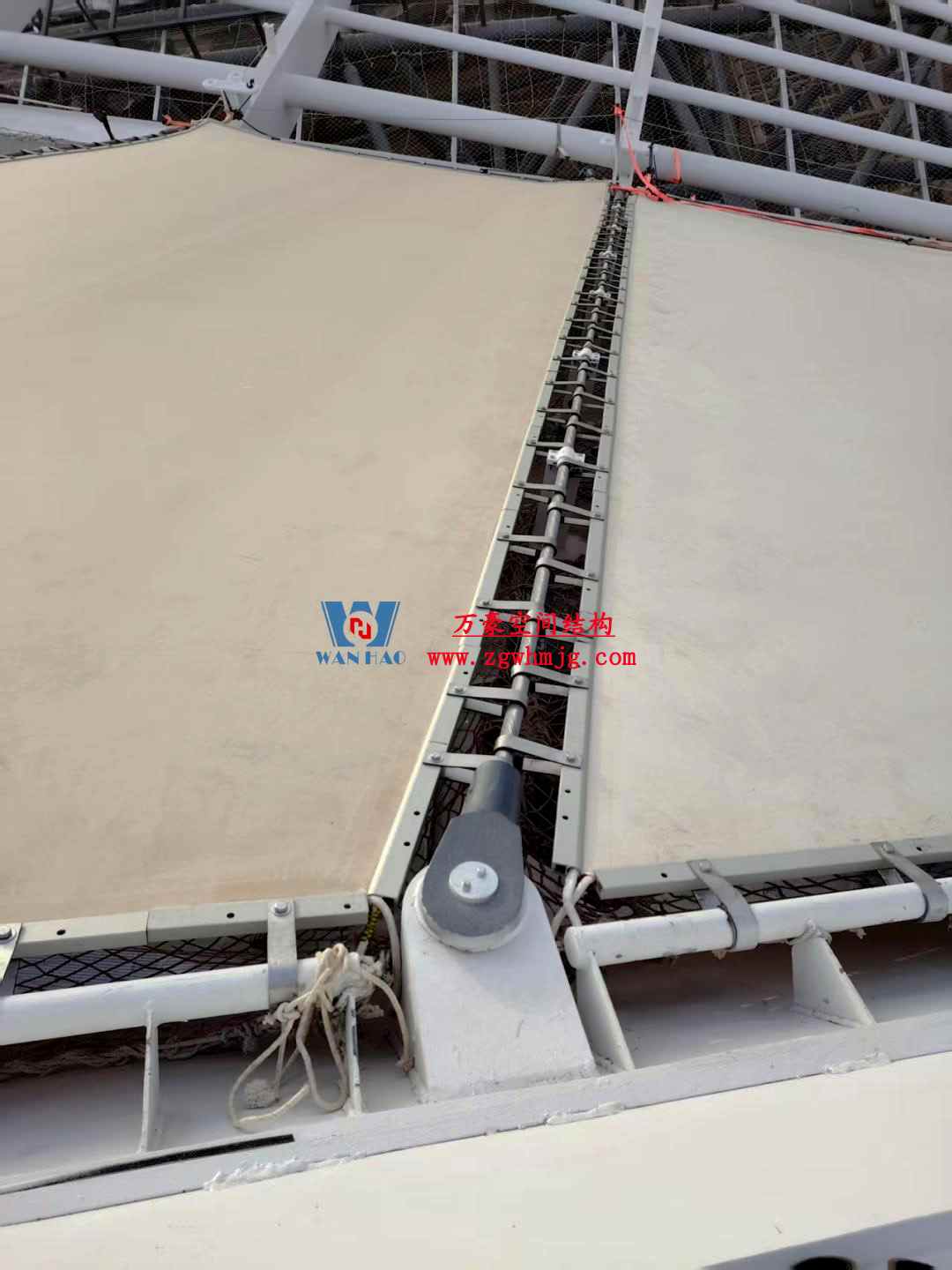 郑州中原高铁港数字展贸城ETFE膜结构 PTFE膜结构项目