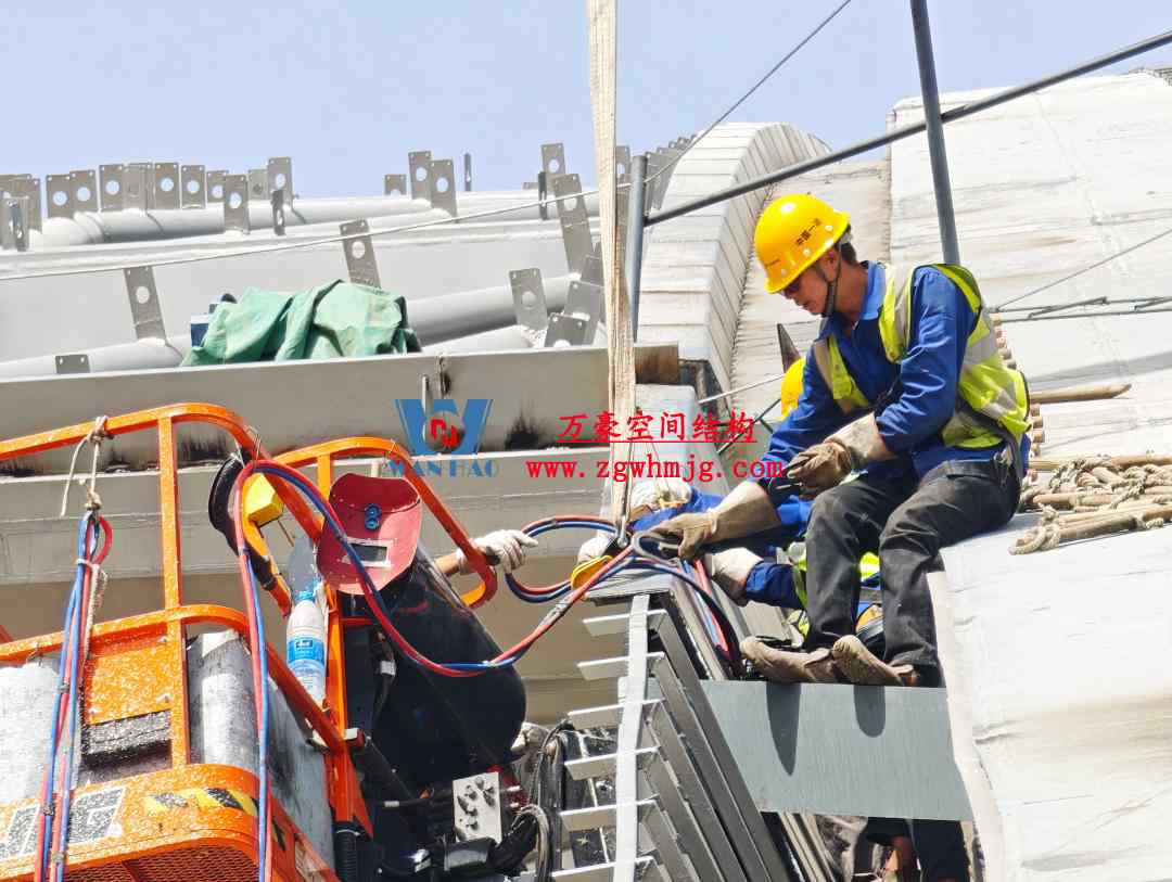 郑州中原高铁港数字展贸城ETFE膜结构 PTFE膜结构项目