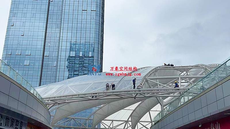 明宇广场6号地块商业（万达广场）改造项目钢膜结构ETFE膜结构盖顶天幕项目