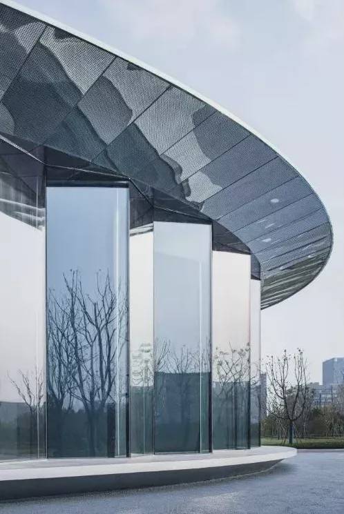 揭秘中心化成膜材代理商：行业变革中的关键角色(图1)