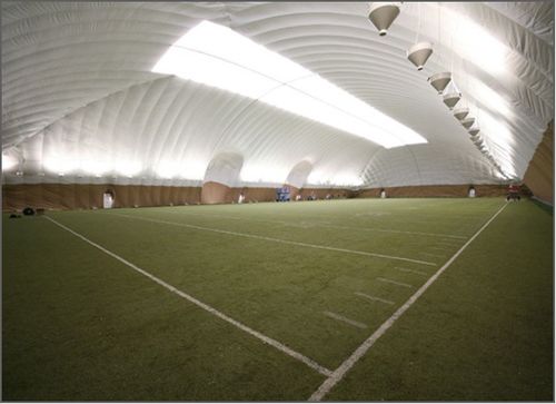 《揭秘充气膜膜材细节：如何选择高性能膜材？》