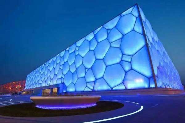ETFE膜材：透明奇迹的多样化应用之旅