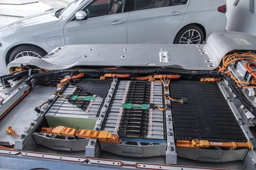 《新能源汽车电池质保全攻略：揭秘质保期限与维护要点》