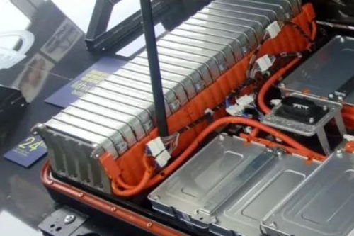 电动汽车电池生产新纪元：揭秘行业领军企业如何引领未来？