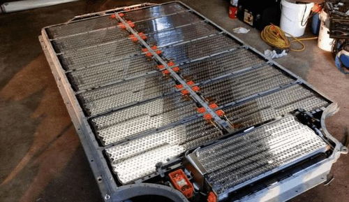 磷酸铁锂汽车电池厂：未来能源革命的驱动力量？(图1)