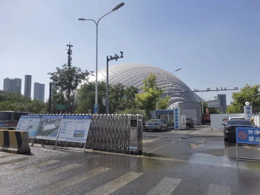 通州大运河畔突现一大型气膜！记者探访：北京跨度最大、副中心首例(图3)