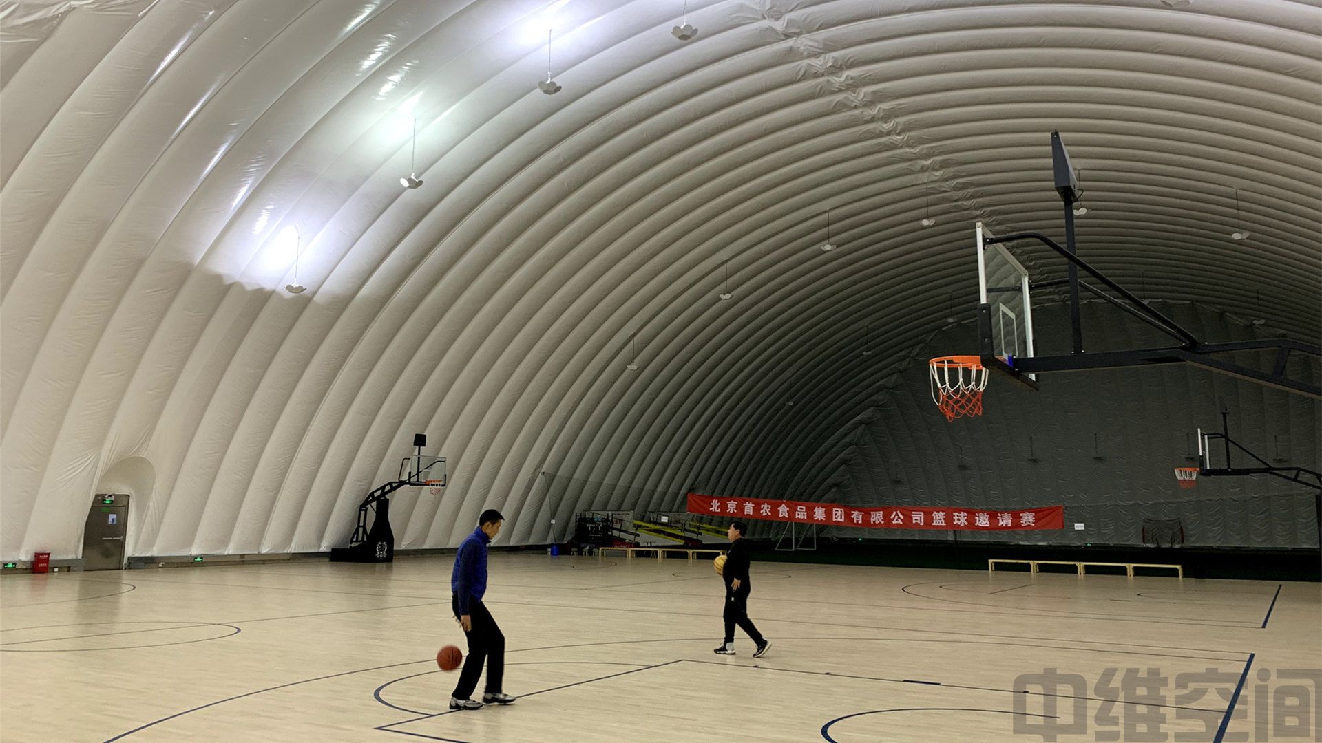 1000平米的气膜篮球馆多少钱